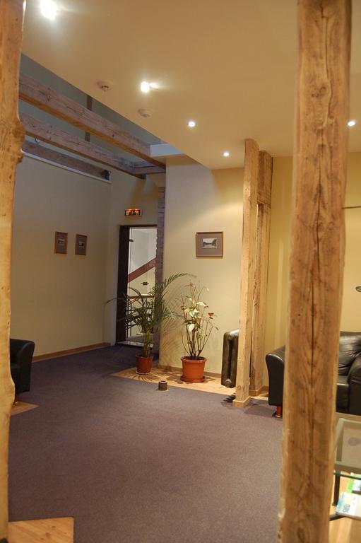 Cafe Hotel Rudzons Madona Exterior photo